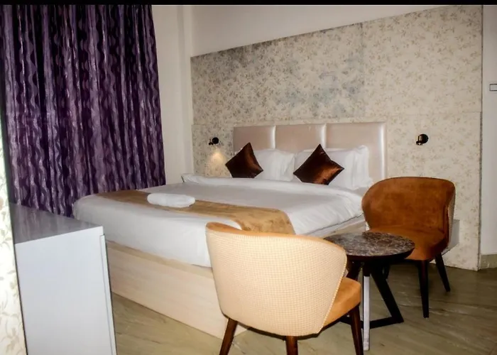 Hotel Daavilla Guwahati